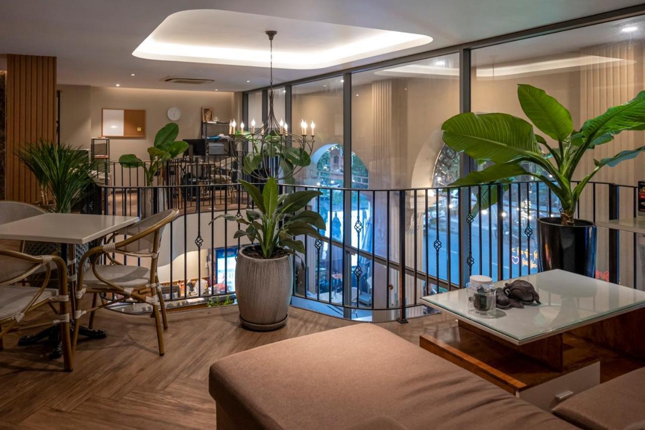 Thao Trang Laluxe Hotel Phu My Hung 호치민 외부 사진