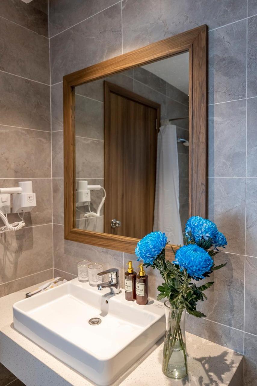 Thao Trang Laluxe Hotel Phu My Hung 호치민 외부 사진